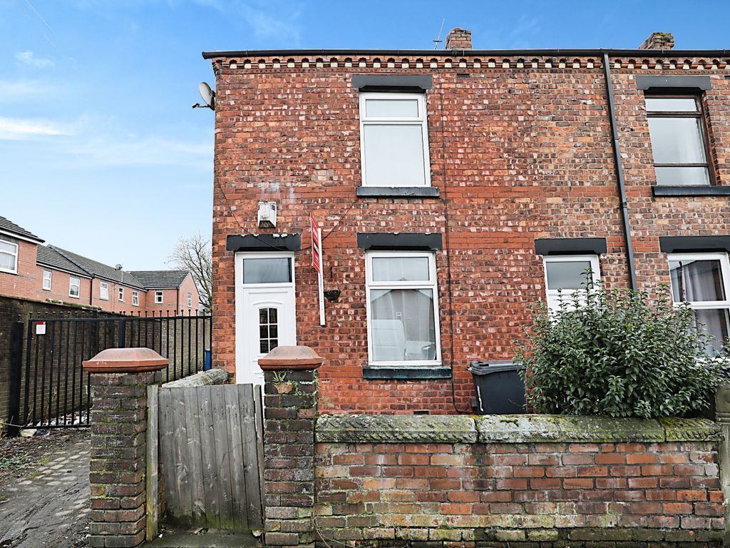 3 bed end terrace house for sale in Eckersley Street, Whelley, Wigan
