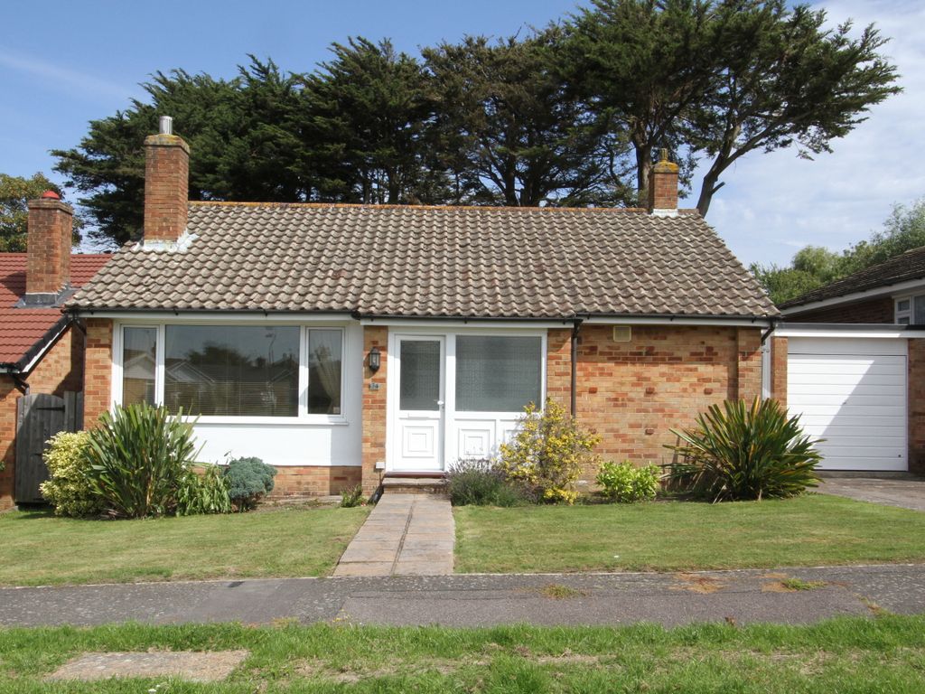2 bed detached bungalow for sale in Winchester Way, Eastbourne BN22, £