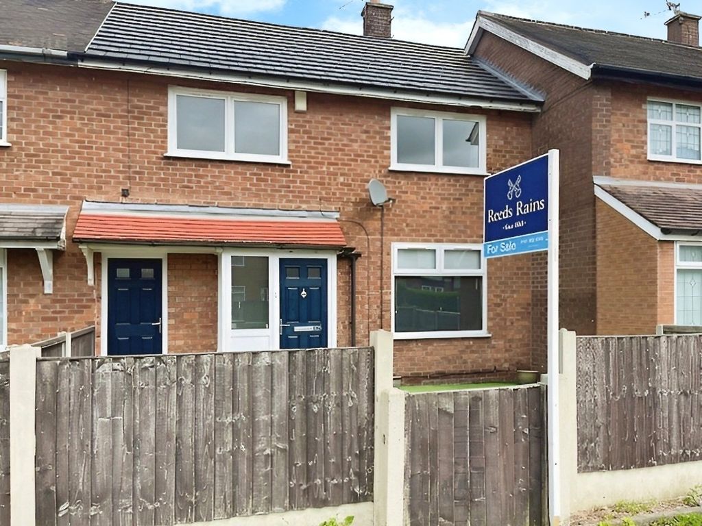 3 bed terraced house for sale in Epping Drive, Sale, Greater Manchester