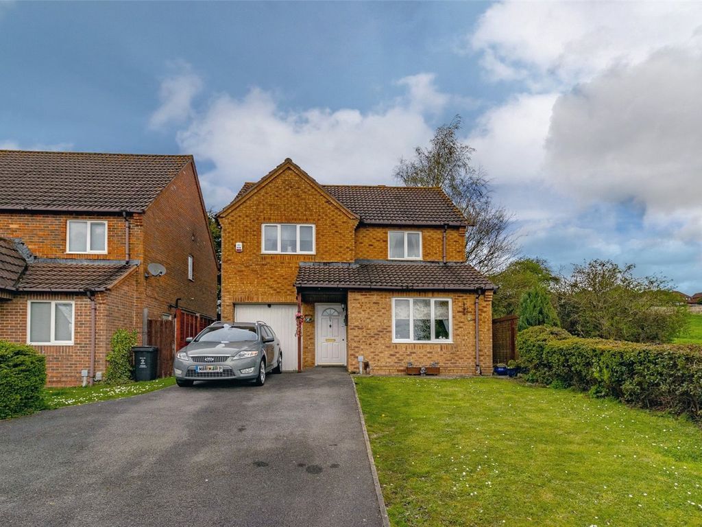 4 bed detached house for sale in Pennine Way, Ash Brake, Swindon SN25
