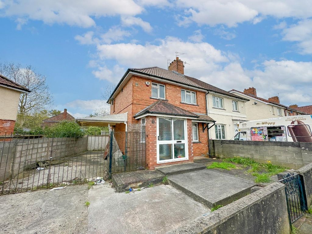 3 bed semidetached house for sale in Connaught Road, Bristol BS4, £