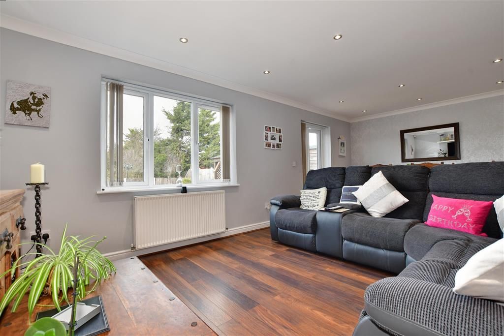 3 bed detached bungalow for sale in Leicester Gardens, Warden