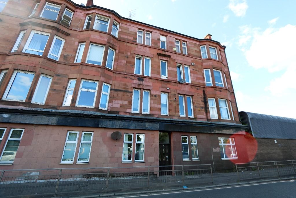 3 bed flat to rent in Cumbernauld Road, Glasgow G31, £895 pcm Zoopla