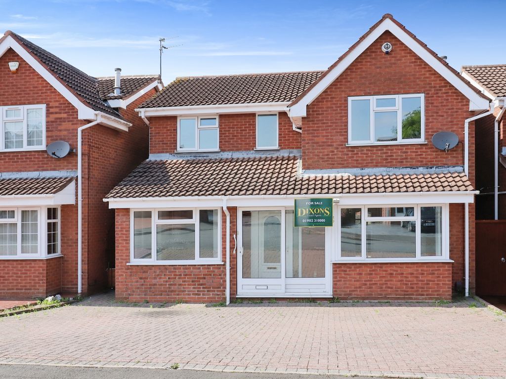 4 bed detached house for sale in Elwells Close, Bilston, West Midlands
