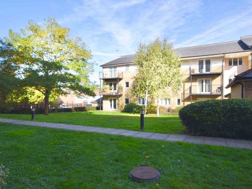 1 bed flat for sale in Cooks Way, Hitchin SG4 Zoopla