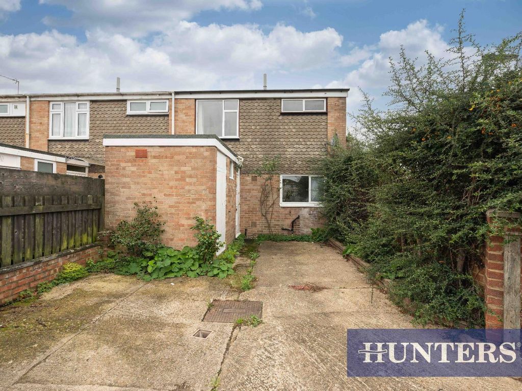 3 bed end terrace house for sale in Watersedge, Ewell, Epsom KT19, £