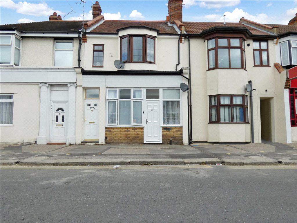 1 bed flat for sale in Westborough Road, WestcliffOnSea, Essex SS0