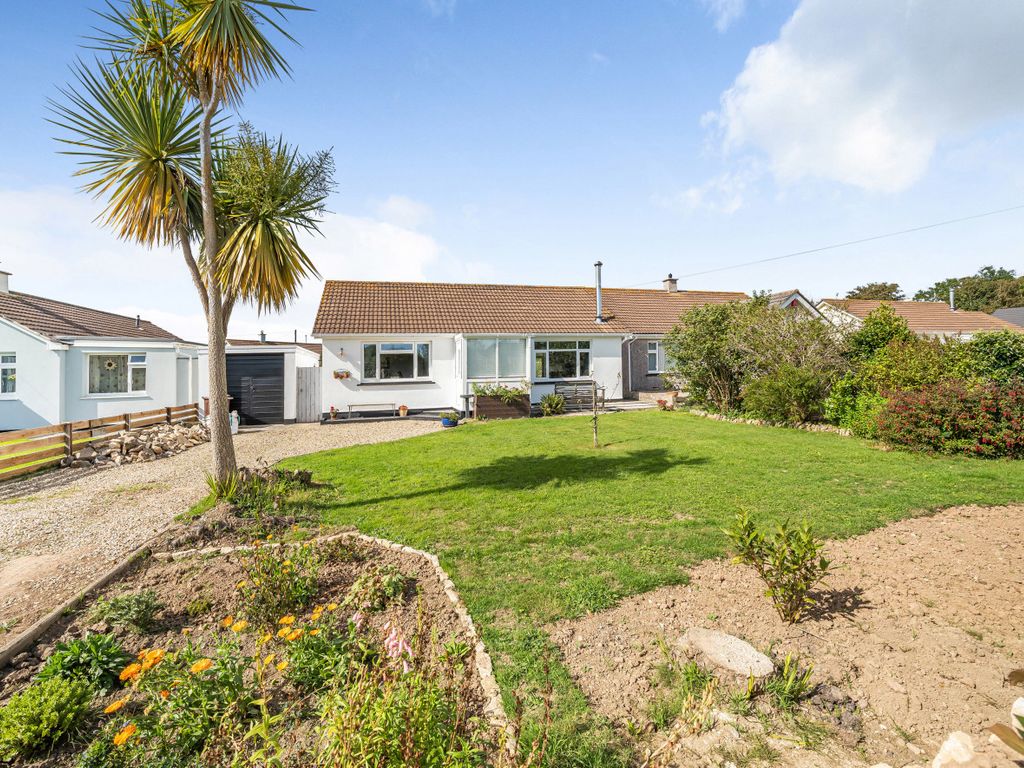 2 bed bungalow for sale in Springfield Park, Barripper, Camborne