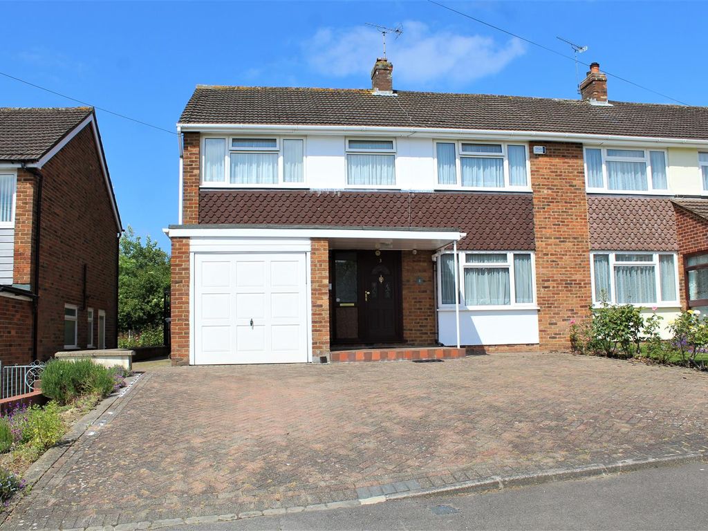 4 bed semidetached house for sale in Trewenna Drive, Potters Bar EN6
