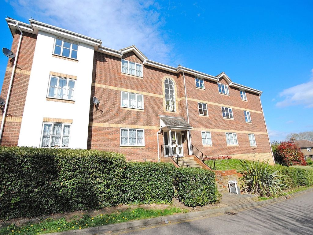 2 bed flat for sale in Mitre Gardens, London Road, Stortford