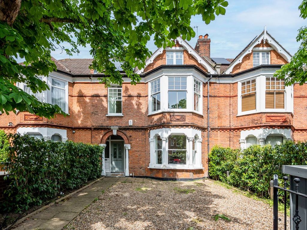 5 bed terraced house to rent in Littleheath, Charlton, London SE7 Zoopla