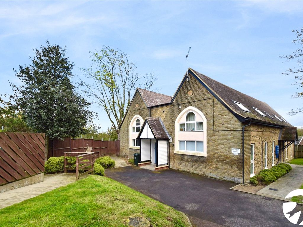 1 bed flat for sale in Newton House, Knockhall Road, Greenhithe, Kent