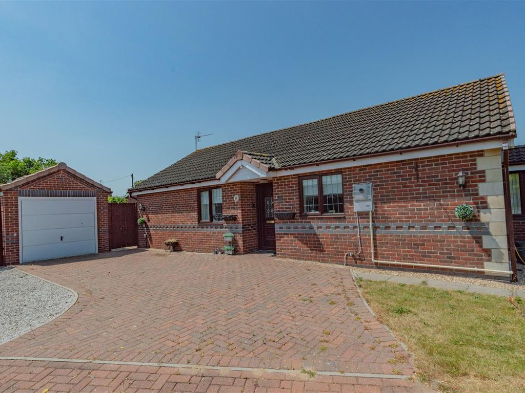 3 bed bungalow for sale in Golden Close, Anwick, Sleaford NG34 Zoopla