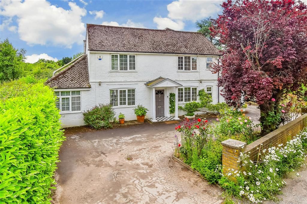 4 bed detached house for sale in Avisford Park Road, Walberton, Arundel