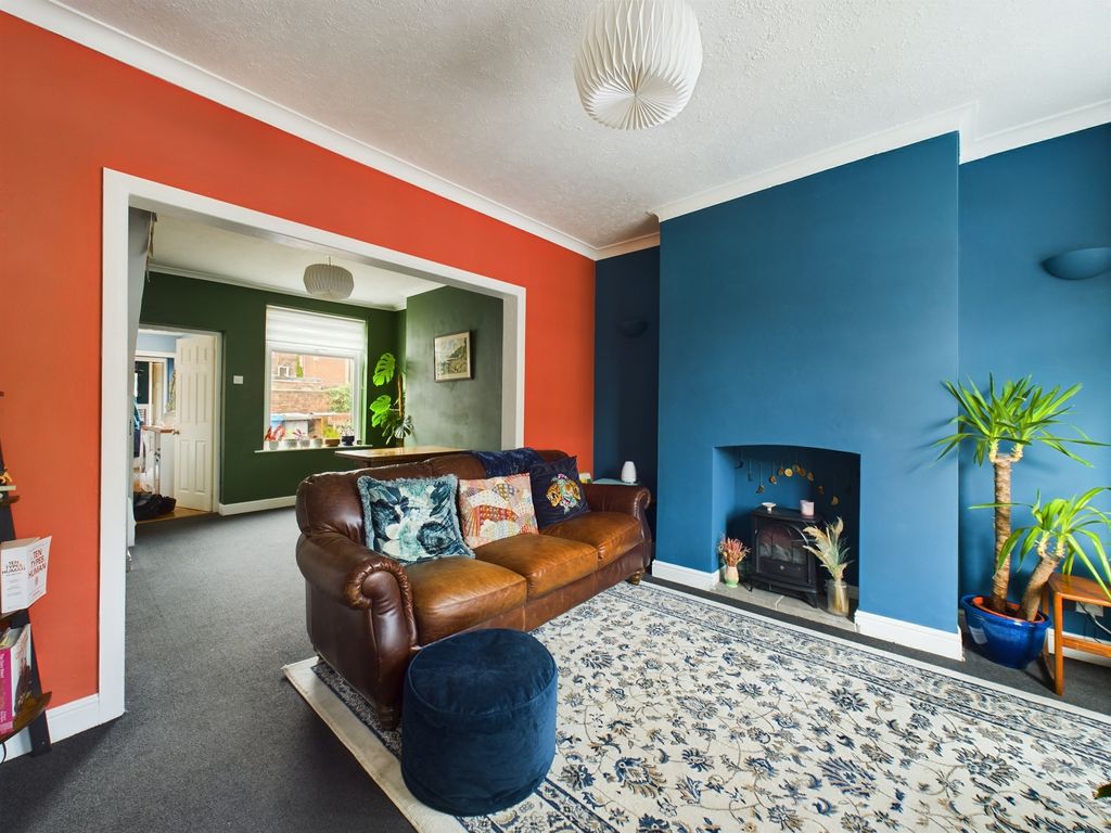 2 bed terraced house to rent in Selkirk Street, Hull, Yorkshire HU5, £