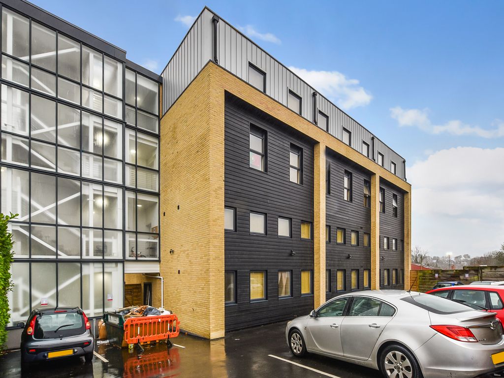 2 bed flat for sale in Winnall Close, Winchester SO23 Zoopla