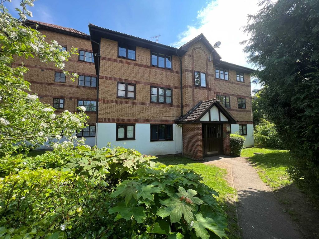 1 bed flat for sale in Frobisher Road, Erith DA8 Zoopla