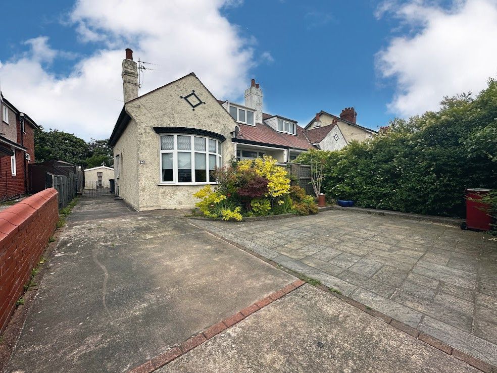 3 bed bungalow for sale in Bispham Road, Bispham FY2, £210,000 Zoopla
