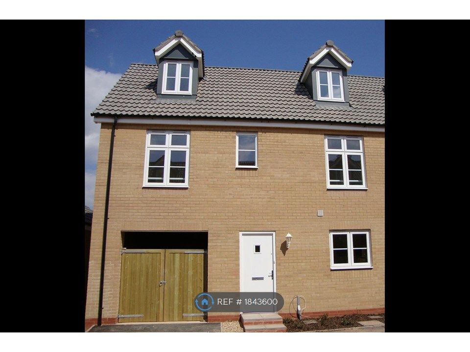 3 bed semidetached house to rent in Caroline Avenue, Exeter EX2, £
