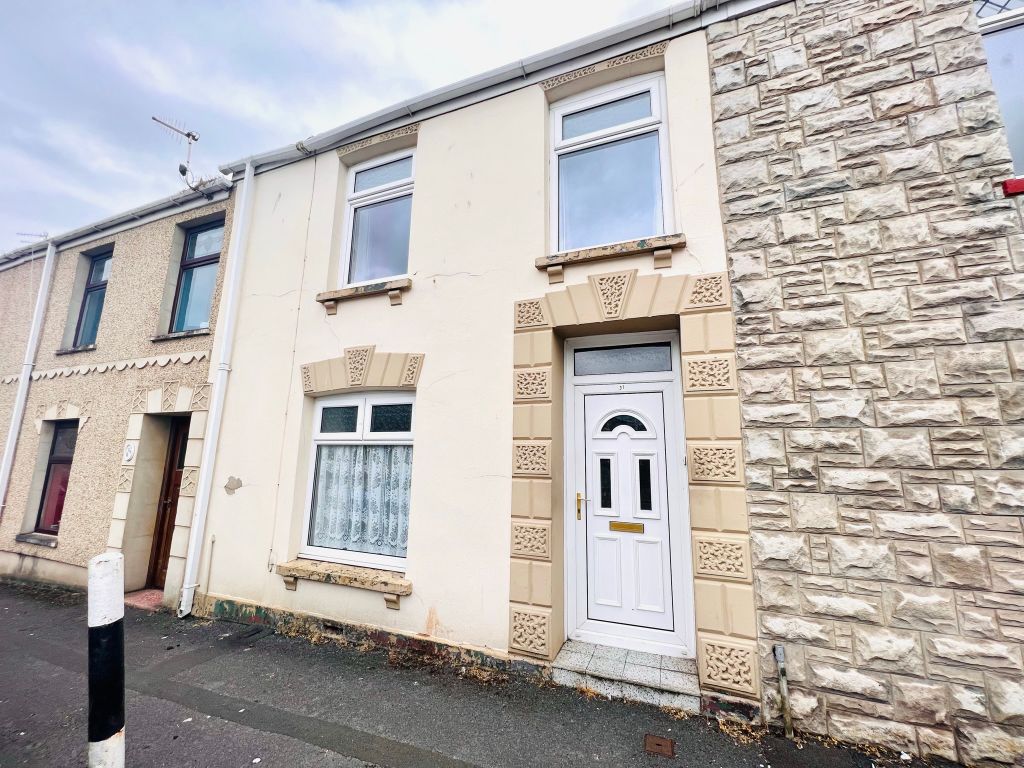 2 bed terraced house for sale in Old Castle Road, Llanelli SA15 Zoopla