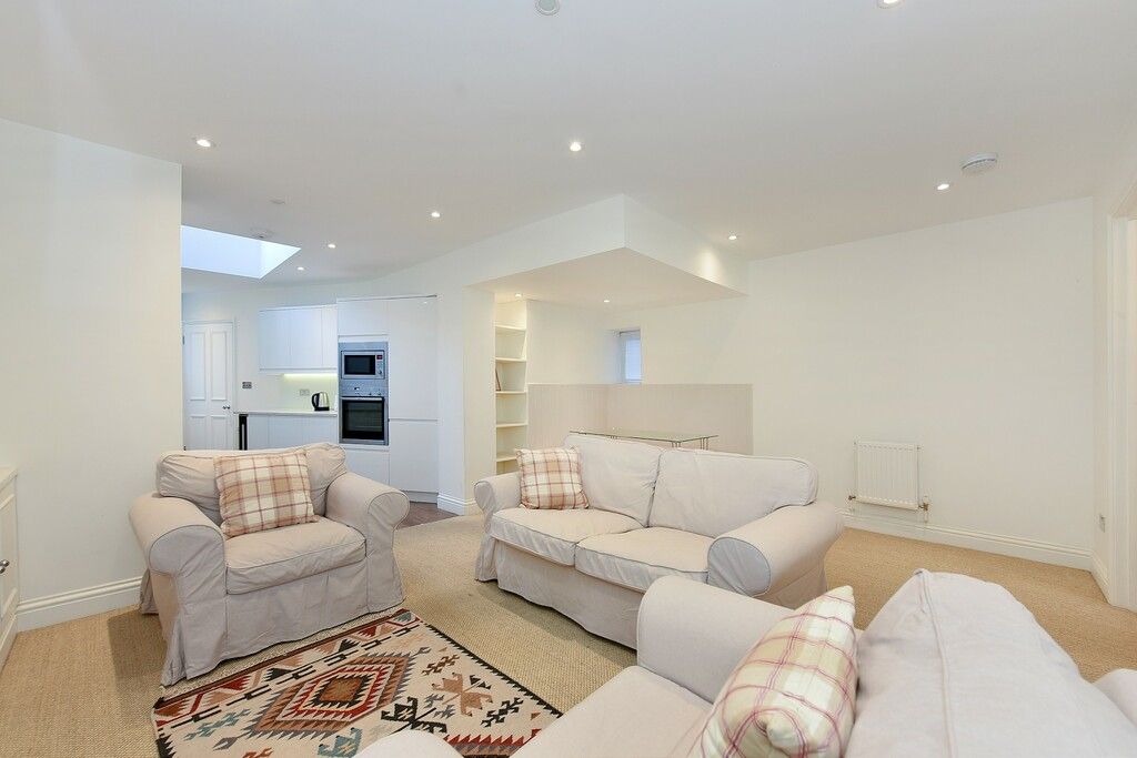 2 bed flat to rent in Moreton Street, Pimlico SW1V, £3,142 pcm Zoopla