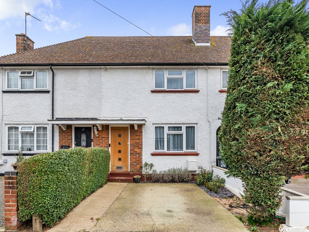 2 bed terraced house for sale in Rushton Avenue, Watford WD25, £365,000