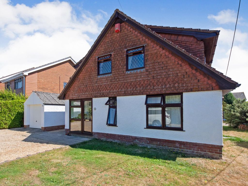 4 bed detached bungalow for sale in Barton Lane, New Milton BH25 Zoopla