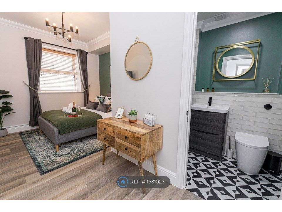 2 bed flat to rent in St. Michaels Road, Bournemouth BH2 Zoopla