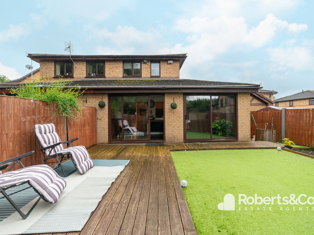 2 bed semidetached house for sale in Fieldside Close, Walton Park