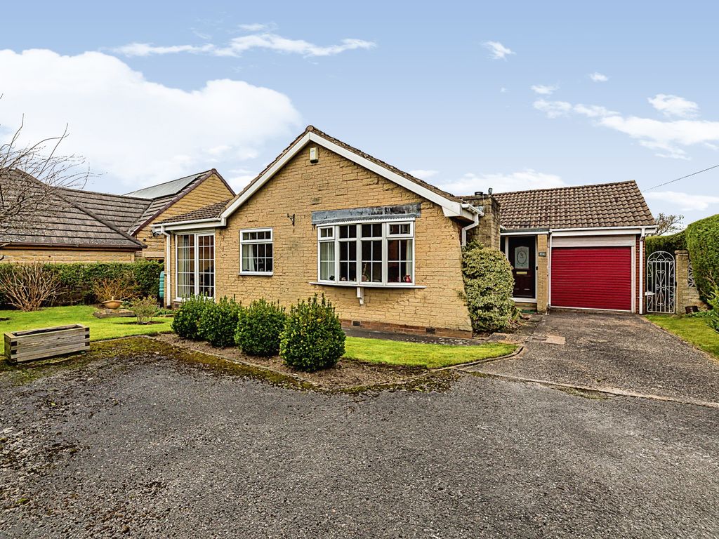3 bed bungalow for sale in Thompson Hill, High Green, Sheffield, South