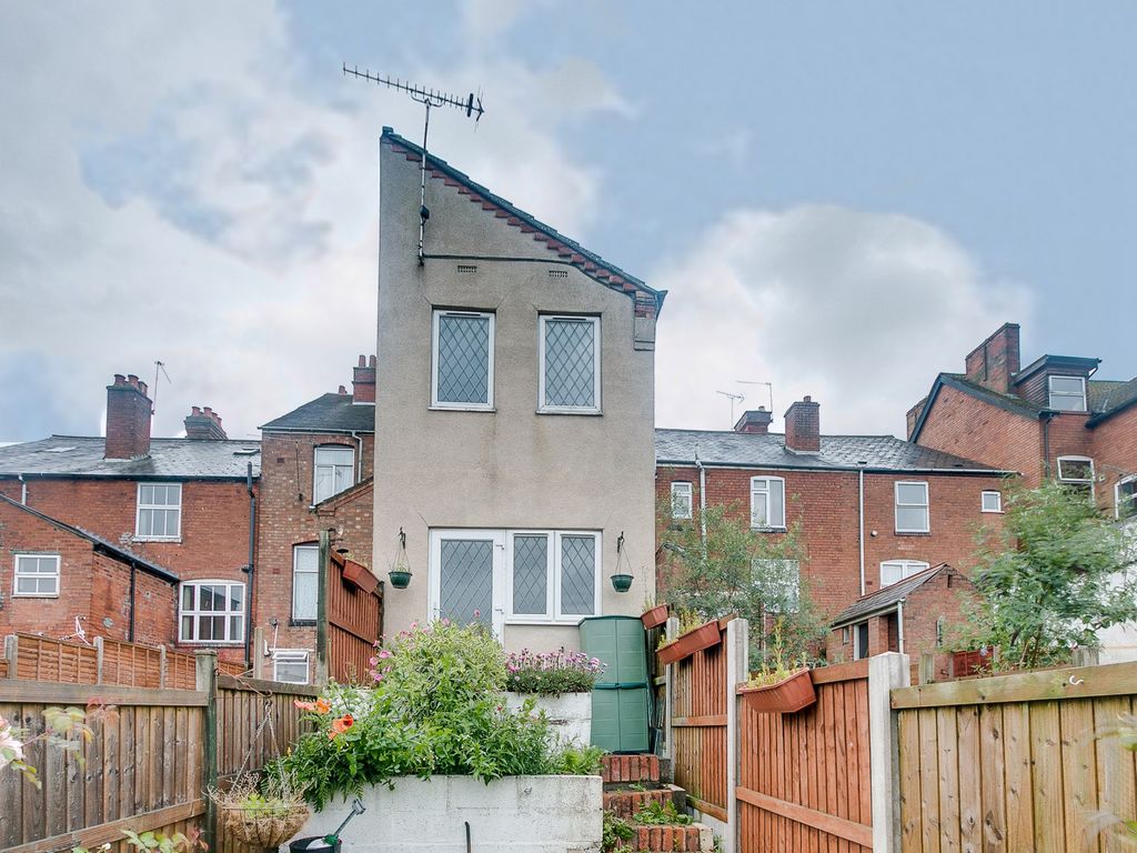 2 bed terraced house for sale in Mount Pleasant, Southcrest, Redditch