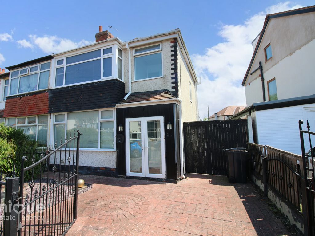 3 bed semidetached house for sale in Gretna Crescent, ThorntonCleveleys, Lancashire FY5 Zoopla