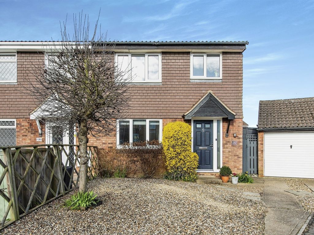 3 bed semidetached house for sale in Limes Road, Hardwick, Cambridge