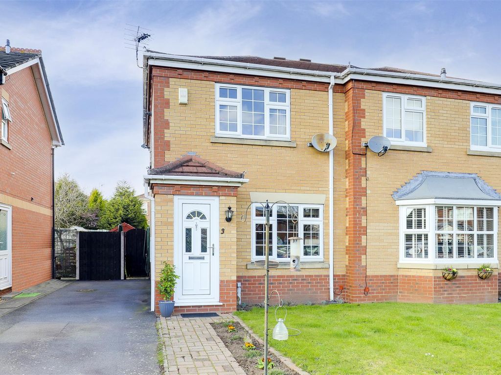 2 bed semidetached house for sale in Newall Drive, Beeston