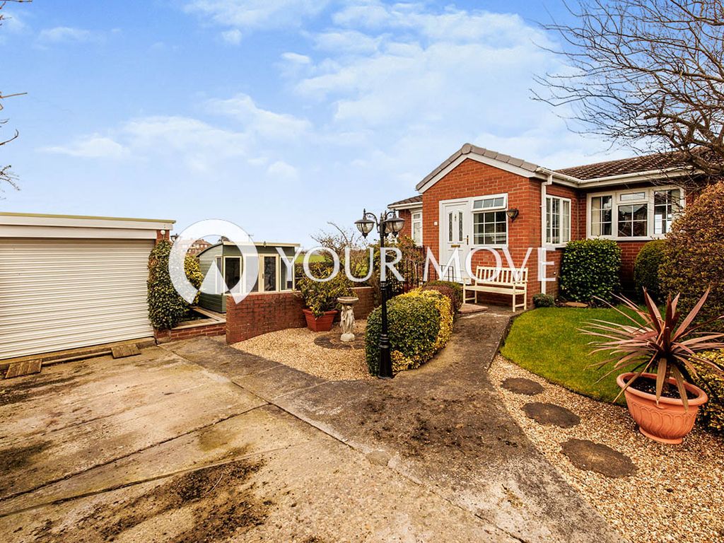 4 bed detached house for sale in The Oaks, Greenside, Ryton, Tyne And