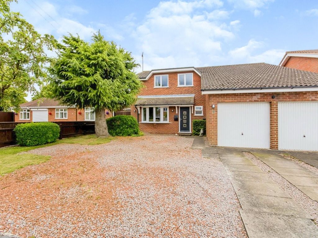5 bed detached house for sale in Windmill Close, Holbeach, Spalding
