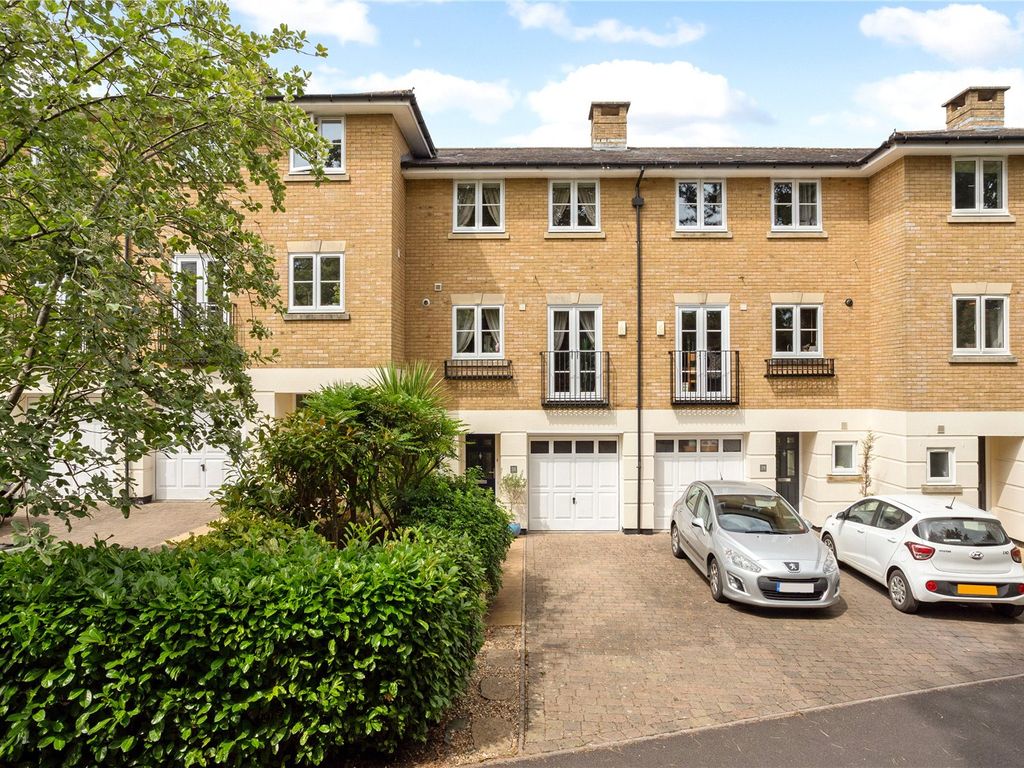 Cornes Close, Winchester, Hants SO22  