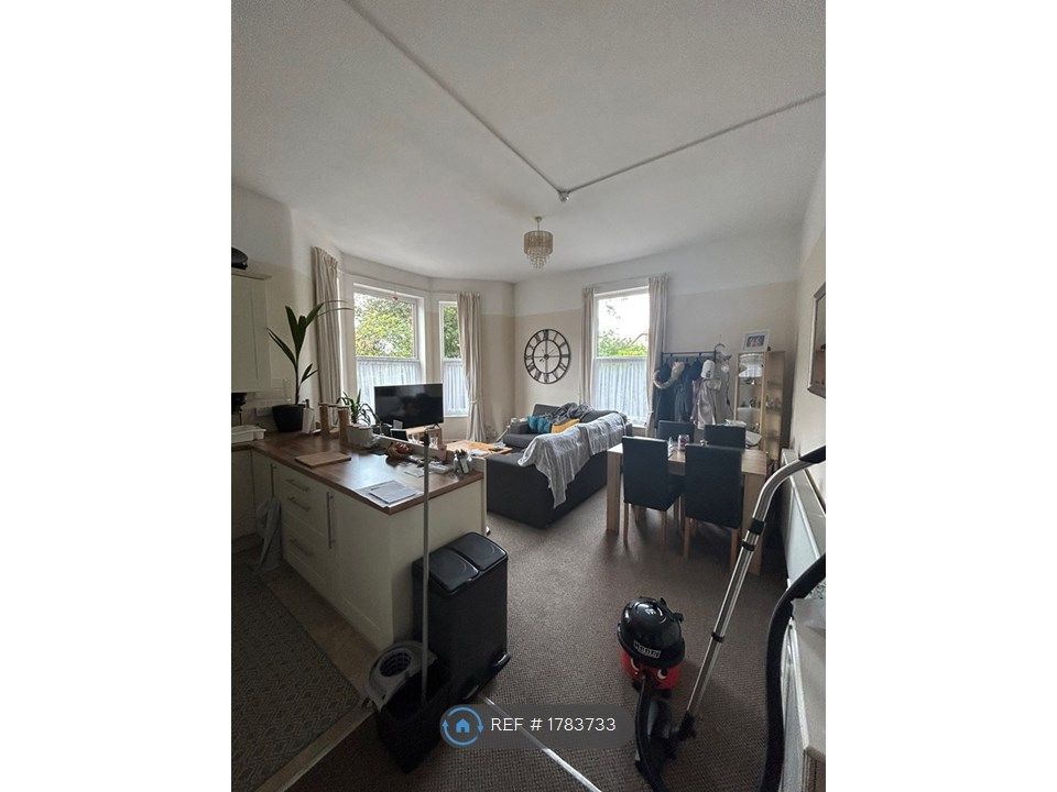 1 bed flat to rent in Ashburton Road, Prenton CH43, £550 pcm Zoopla