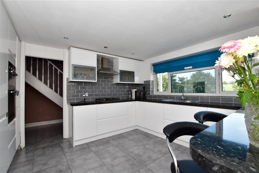 4 bed semidetached house for sale in Downs Road, Istead Rise, Kent