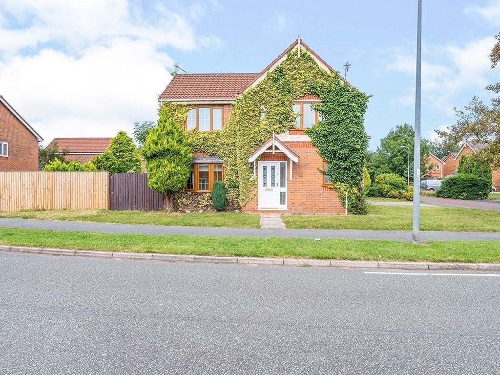 3 bed detached house to rent in Manorwood Drive, Whiston, Prescot