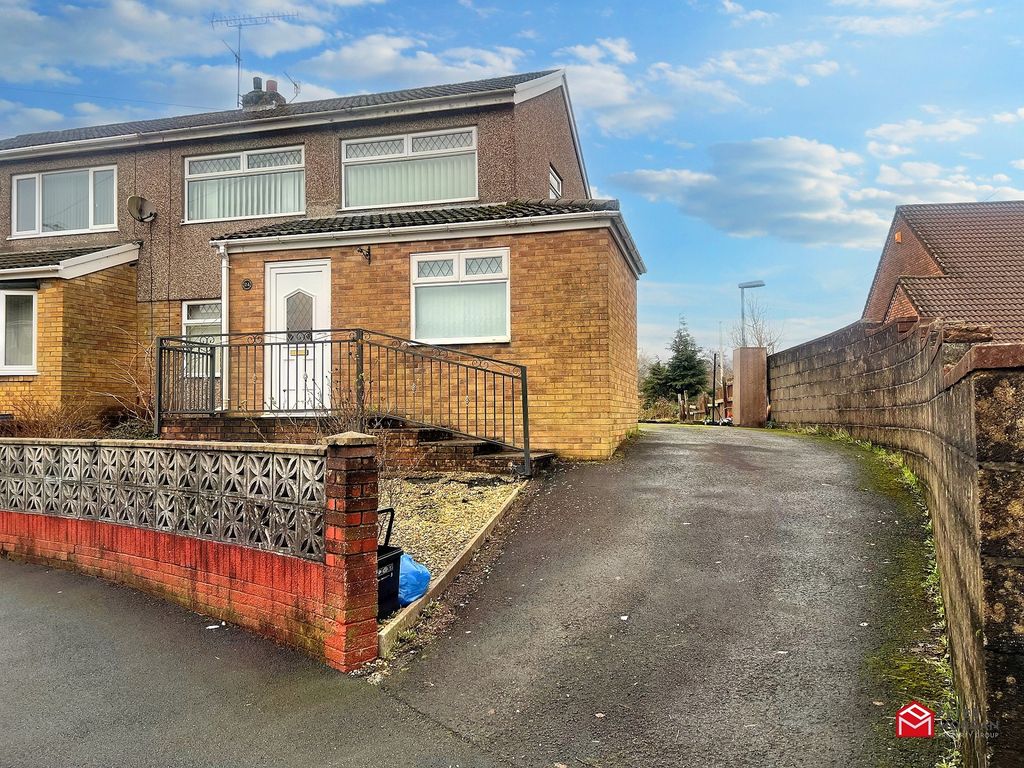 3 bed semidetached house for sale in Park View, Maesteg, Bridgend