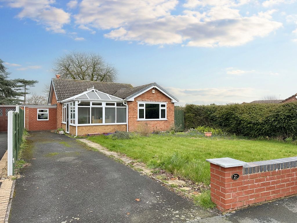 2 bed bungalow for sale in Broomfield Road, Admaston TF5, £285,000 Zoopla