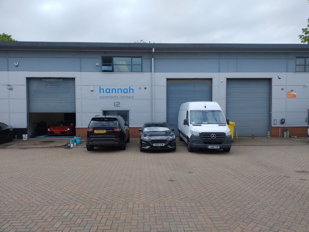 Warehouse to let in Cranborne Road, Potters Bar EN6 Zoopla
