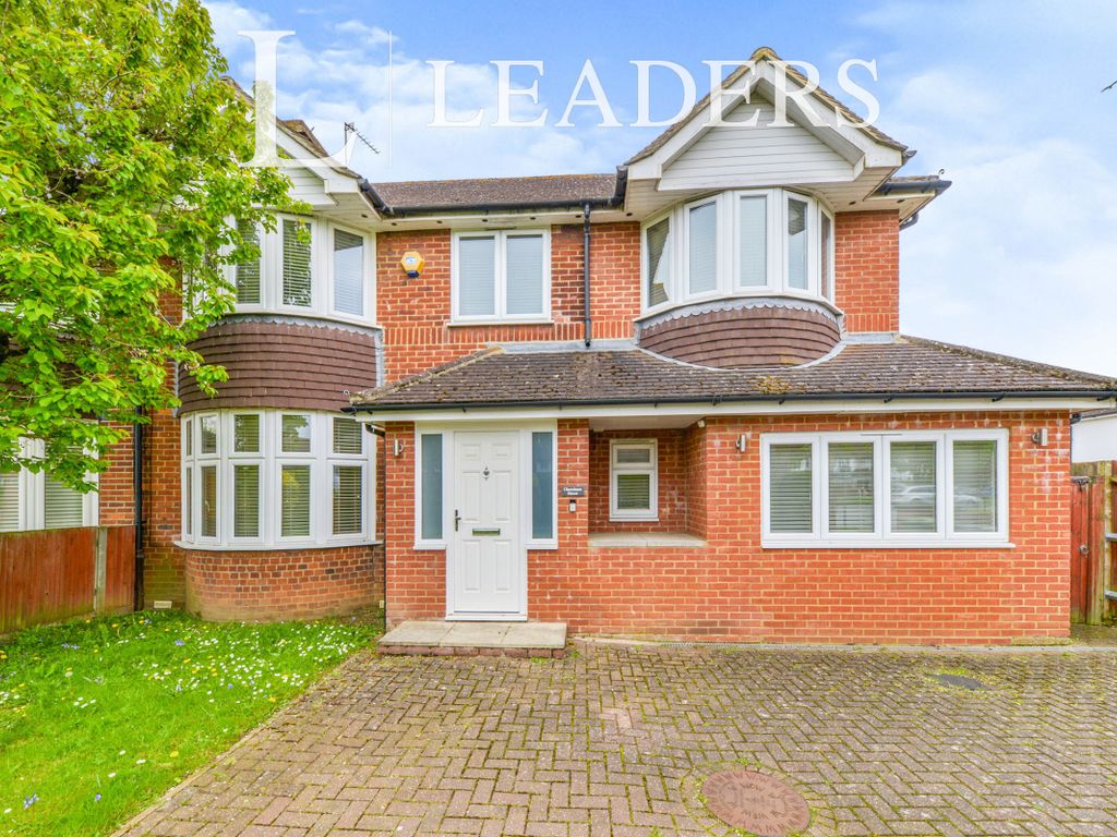 5 bed semidetached house to rent in Watford Road, Chiswell Green, St