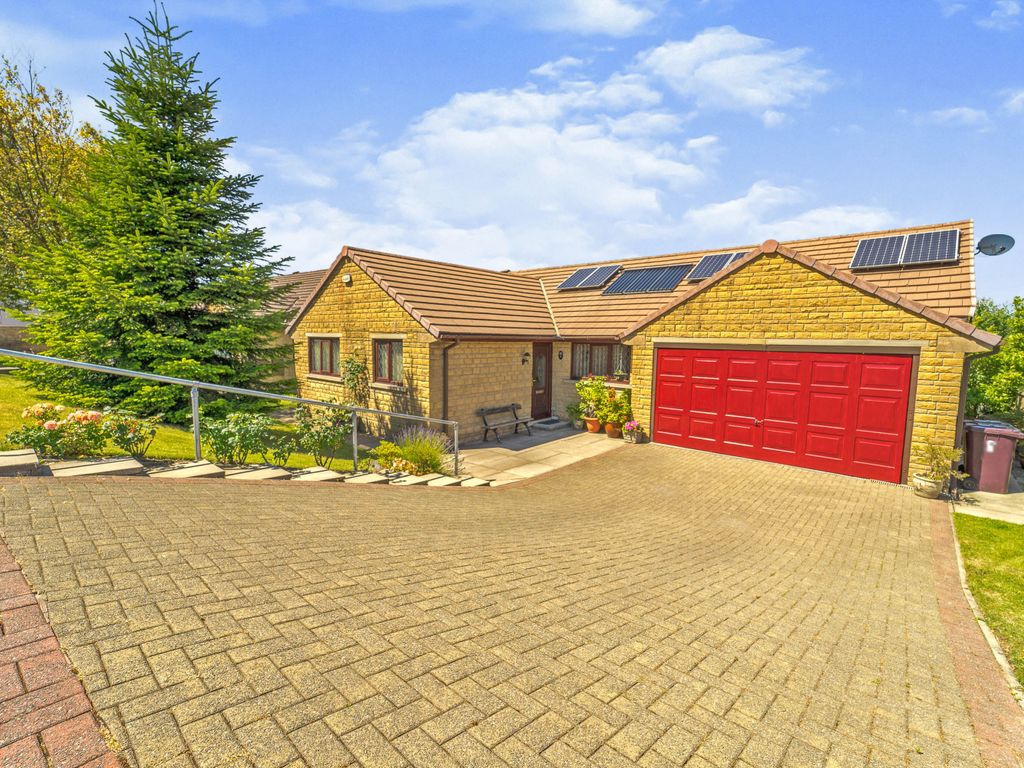 3 bed bungalow for sale in Hutton Drive, Burnley, Lancashire BB12 Zoopla