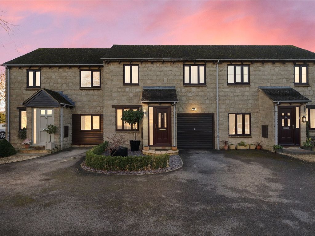 2 bed terraced house for sale in Calais Dene, Bampton, Oxfordshire OX18