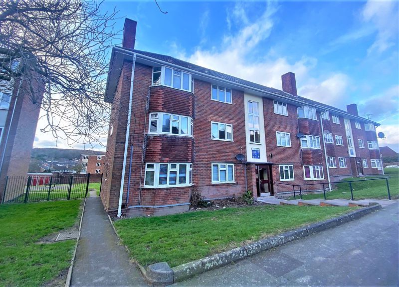 3 bed flat for sale in Falcon Crescent, Bilston WV14 Zoopla