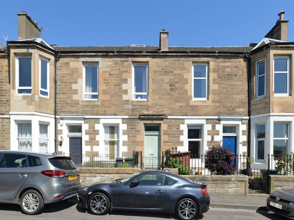 3 bed flat for sale in Jessfield Terrace, Newhaven, Edinburgh EH6, £375,000 Zoopla