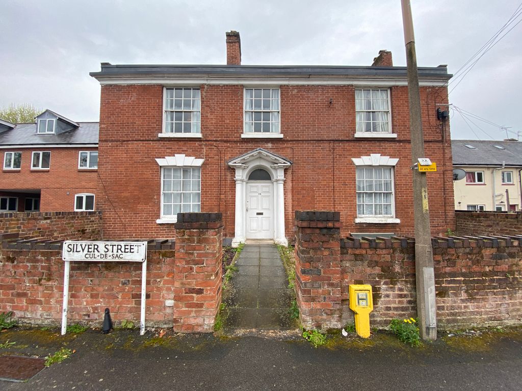 1 bed flat to rent in Silver Street, Kidderminster DY10, £695 pcm Zoopla