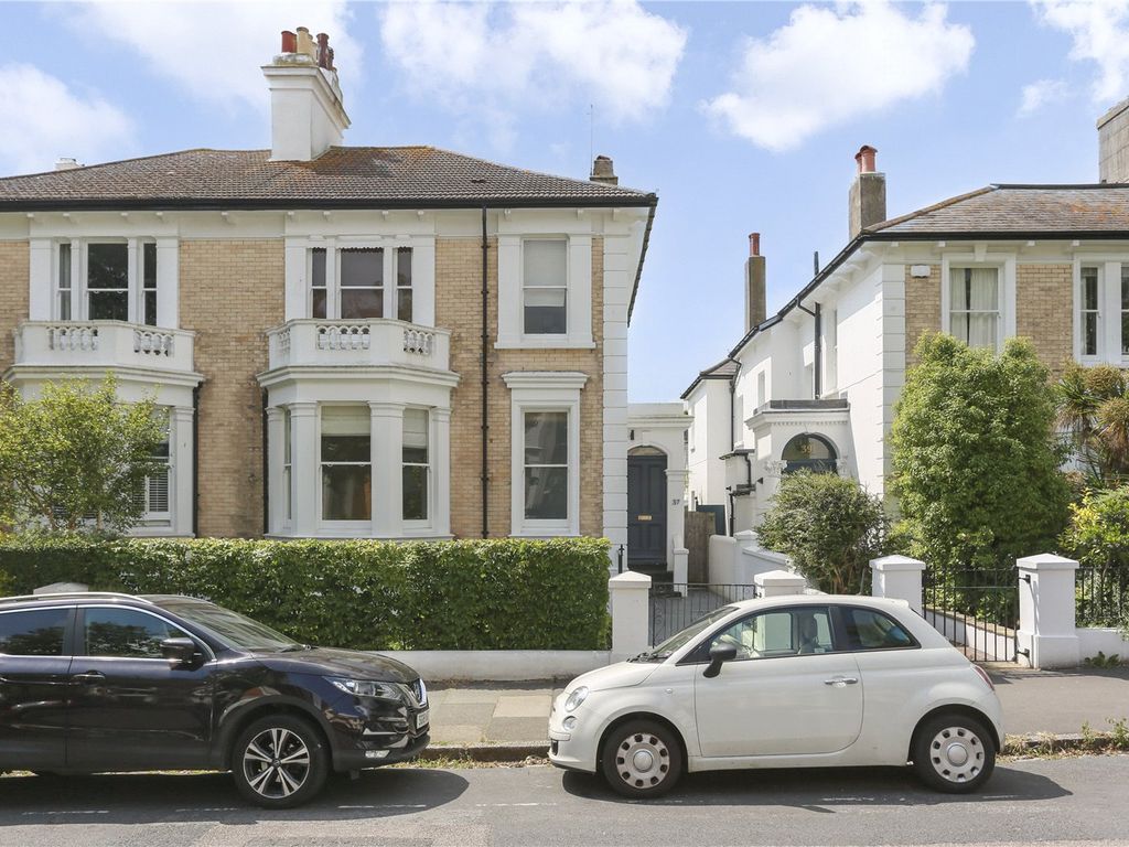 1 bed flat to rent in Denmark Villas, Hove, East Sussex BN3, £1,500 pcm